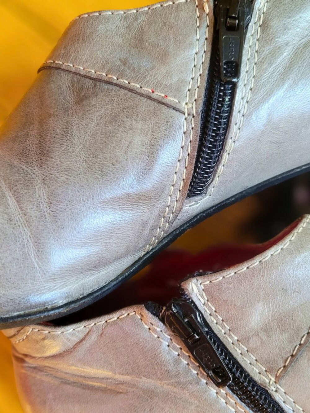 Vintage 15+ Yrs Old Tiggers Germany Grey Leather Heeled Boots Euro 37 US 6.5/7 - Picture 3 of 11